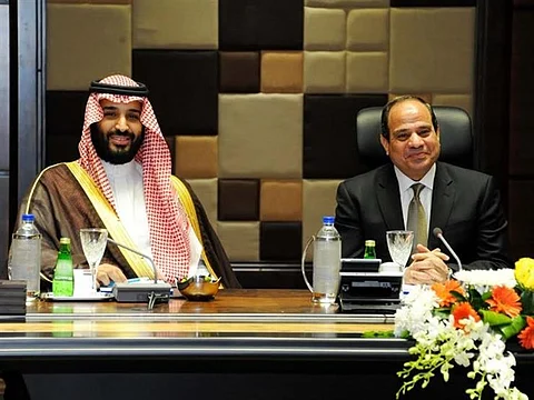 "سلم نفسك".. عرض المشاهير بالأوبرا المصرية يكتمل بحضور "ولي العهد"