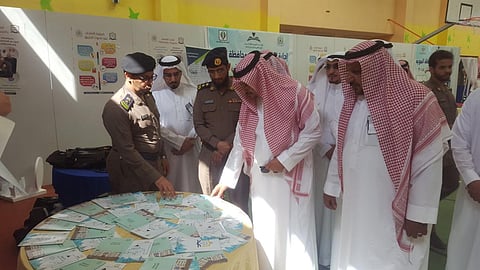 قيادات التعليم بالطائف يزورن معرض الدفاع المدني