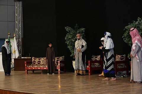 جامعة المجمعة تقدم عرضًا مسرحيًّا ضمن مبادرة "بهم اقتده"