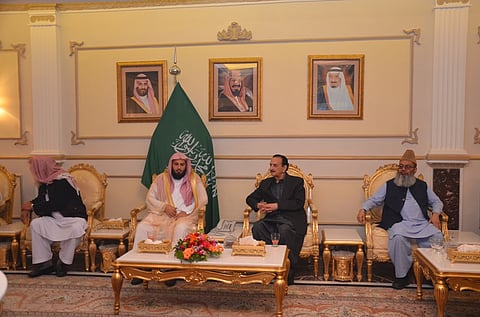 شاهد .. حفل استقبال في البيت السعودي بإسلام أباد تكريماً لـ "آل طالب"