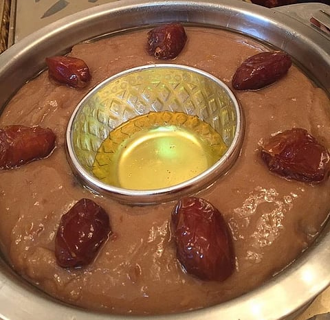 الإفطار الشعبي الأشهر في المملكة .. "العريكة" بدأت بالجنوب ثم انتشرت