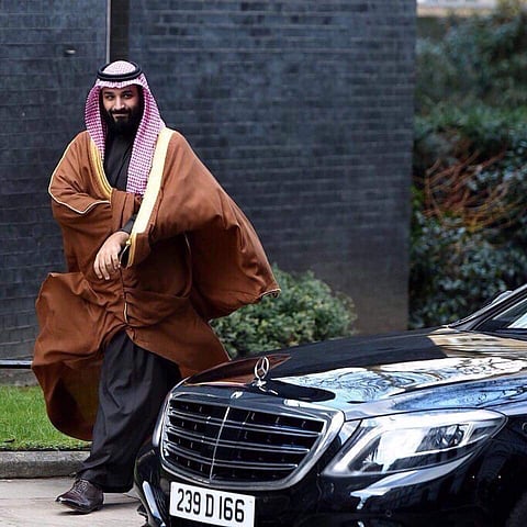 بالفيديو: "ابن فطيس" واصفًا ولي العهد: يا محمد العزم من ممشاك نسمع رعود