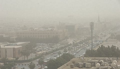 طقس الخميس.. رياح سطحية مثيرة للأتربة والغبار على 5 مناطق