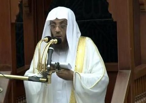خطيب الحرم المكي يحذر من الولوغ في الذنوب والخطايا والتلوُّث بأرجاس الإثم والهوى والنَّزَواتِ