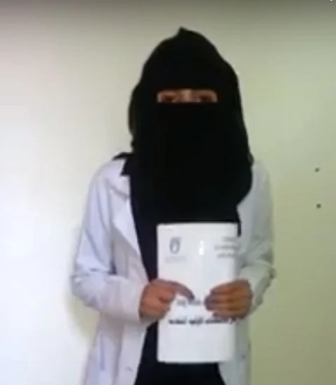 بالفيديو.. ممرضة يمنية تكشف إجرام الحوثي بمستشفى الثورة بصنعاء