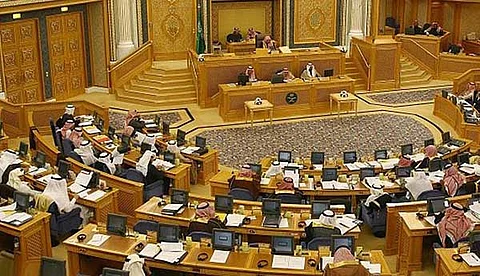 "الشورى" ينوه بجهود "الداخلية" وما تقدمه من خدمات إلكترونية مثالية