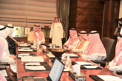 محافظ جدة: المعلمون والمعلمات يساهمون في بناء إنسان هذا الوطن