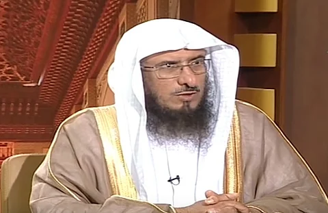 "الماجد": لا أعرف دليلاً يحرّم تبادل الصور بين الخطيبين.. مربوطة بسد الذرائع