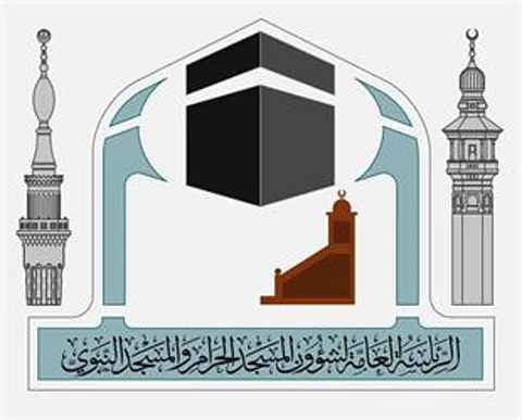 "المنصوري": لا حسابات لأئمة الحرمين في مواقع التواصل الاجتماعي