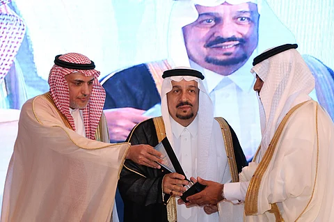 أمير الرياض يتوج "مياه تانيا" بجائزة المسؤولية الاجتماعية
