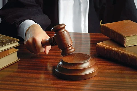 "إيقاف الخدمات".. عندما تعاقبت الأسر بجريرة غيرها
