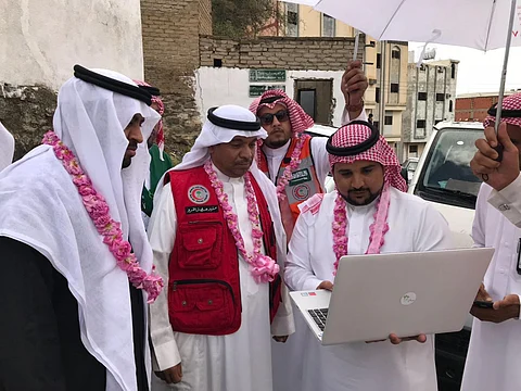 "ناقرو" يزور قسم التطوع بالهلال الأحمر خلال مهرجان الورد الطائفي 14