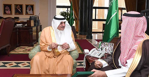 أمير تبوك يدشّن "الهوية الوطنية" في نسختها الجديدة