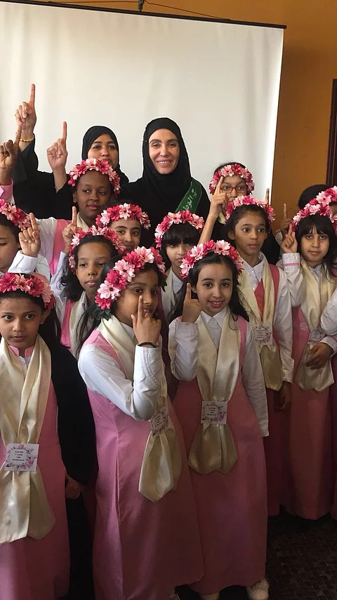 في يوم اليتيم.. سفيرة العمل التطوعي تدعو المجتمع لمؤازرتهم
