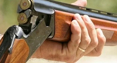 ثلاثيني يقتل زوجته بسلاح صيد في "الخفجي"
