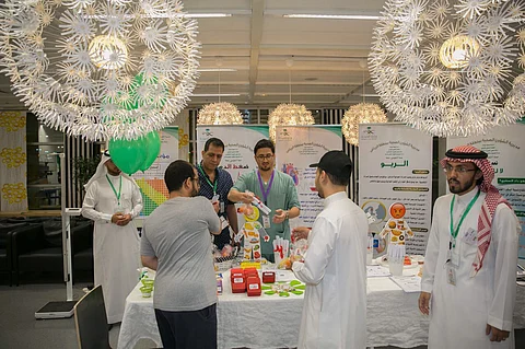 شاهد.. مبادرة "سفير الصحة" بالرياض تستقطب 400 زائر لتفعيل الأيام العالمية