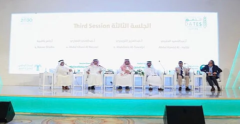 مختصون: حزمة تحديات تعترض تصدير التمر السعودية