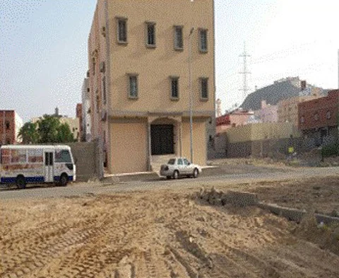 أمانة جدة تزيل مليونًا و163 ألف م3 من مخلفات البناء مجهولة المصدر