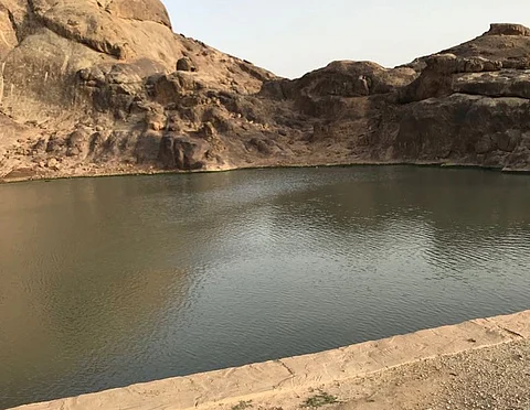 مصرع شاب غرقًا في "سد مياه" بجبال مهد الذهب