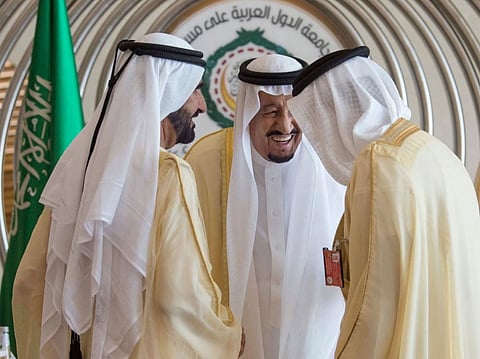 بين "سيلفى ثلاثي" ومائدة عشاء.. زعماء العرب في لقطات ودية من "قمة الظهران"