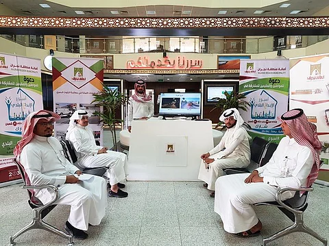 "أمانة نجران" تنظم لقاءات مفتوحة بالجماهير بمنتزه أبا الرشاش