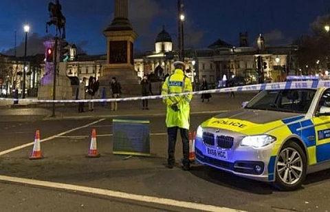 حادثة دهس ستة أشخاص في مركز تجاري بمدينة مانشستر البريطانية.. إصابات وجروح فقط