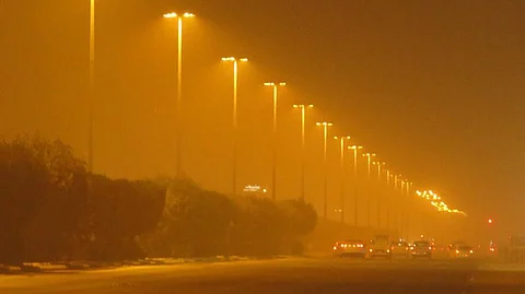 مدني الرياض يحذِّر من الرياح والأتربة.. ويدعو للحيطة