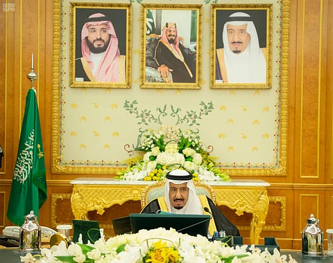 خادم الحرمين يترأس جلسة الوزراء والمجلس يتخذ عدة قرارات ..هنا تفاصيلها