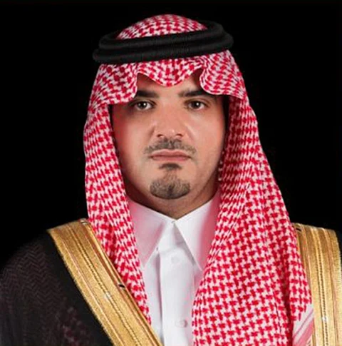 وزير الداخلية يعزي ذوي شهداء نقطة المجاردة