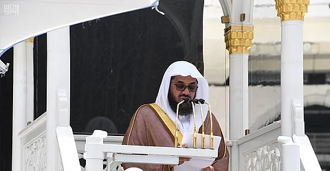خطيب الحرم المكي: التحريش مهنة شيطانية ما تلبس بها المفسد
