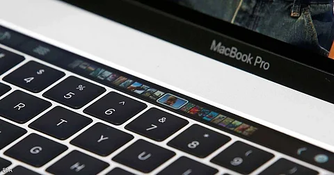 بعد الخلل في أجهزة "ماك بوك برو".. "أبل" توفر بدائل مجانية للبطاريات المدمجة