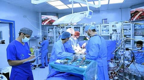 خلال 6 أيام.. أطباء "البلسم" أجروا 12 عملية قلب مفتوح في اليمن