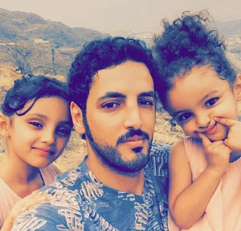أهالي مركز خاط يشيعون "شهيد نقطة المجاردة".. وشقيقه يثمن مواساة القيادة