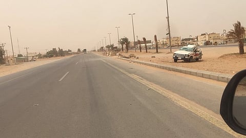 أهالي مركز ميقوع بالجوف يطالبون بإنهاء معاناتهم مع الطريق الدولي