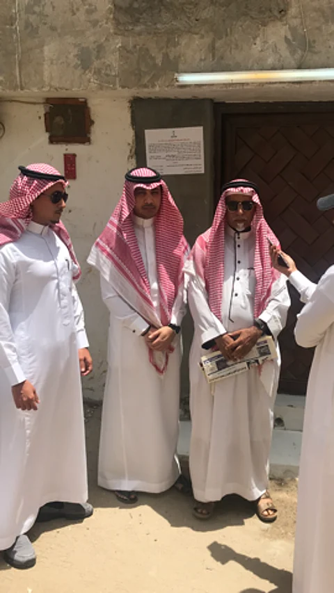 سكان حي المنتزهات بجدة يطالبون بإعادة تثمين عقاراتهم ورفع التعويضات