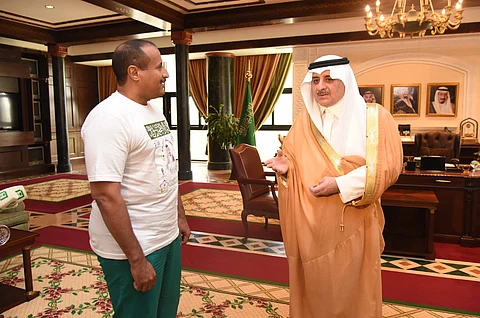فهد بن سلطان يعطي إشارة البدء لانطلاقة الرحالة السعودي إلى روسيا