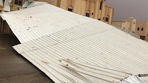 بعد سقوط الأبراج والأشجار.. وسم #بريدة_الآن يشهد تفاعلاً ويصل للترند