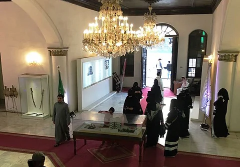 1217 زائرًا لقصر شبرا التاريخي بالطائف في اليوم العالمي للمتاحف