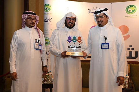 مدير تعليم عسير يشهد ملتقى أولياء أمور الطلاب "بنين وبنات"