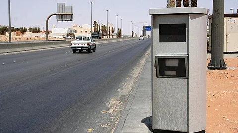قانوني: في هذه الحالة يمكنك نقل مخالفات "ساهر" على شخص آخر وبحكم قضائي