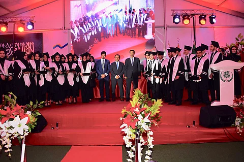 المدرسة السعودية بإسطنبول تحتفل بتخريج الدفعة التاسعة من طلابها