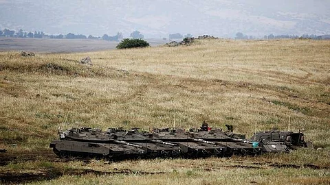 أفخاي: فيلق القدس الإيراني أطلق 20 قذيفة على الجولان المحتلة دون أضرار