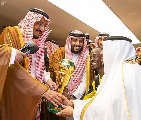"العميد" بطلاً لكأس الملك سلمان.. بثلاثية أشكالاً وألوانًا