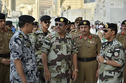 بالصور.. "الفريق الحربي" يتفقد القوات المشاركة في مهمة أمن العمرة