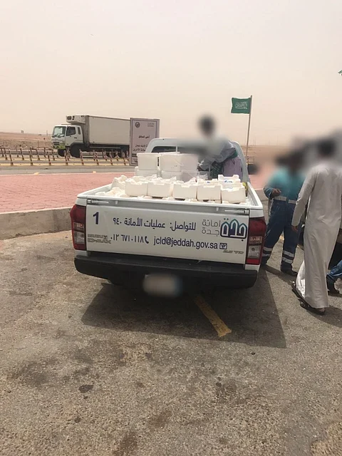اشتباه ورائحة تقودان أمن طرق مكة لضبط 270كجم أجباناً فاسدة