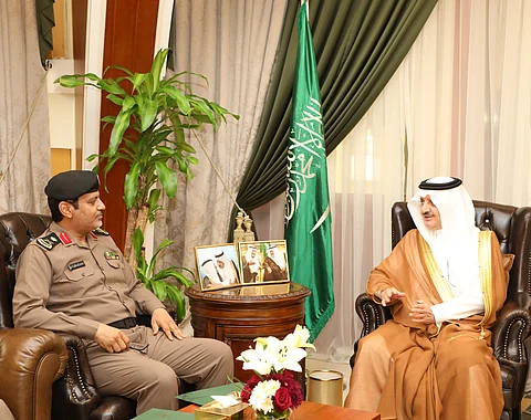 أمير الشرقية يكرّم منسوبي المرور لجهودهم في ضبط الحركة وخفض الحوادث