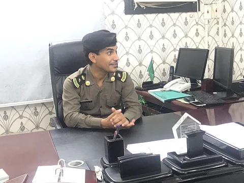 تنفيذاً لتوجيهات خادم الحرمين.. مغادرة عدد من نزلاء سجن المخواة