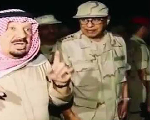 "قل الله أكبر وارم" .. "عبدالرحمن بن عبدالعزيز" .. رحلة عطاء في "الدفاع" عن السعودية