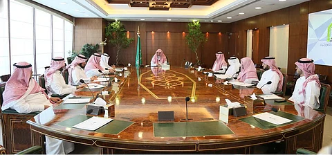 وزير الشؤون الإسلامية يرأس اجتماع فريق المحتوى الإلكتروني
