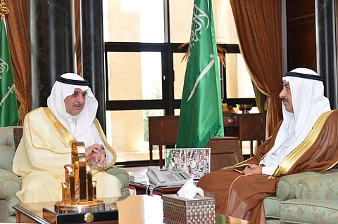 أمير تبوك يلتقي "الشفق" بمناسبة تكليفه أميناً للمنطقة